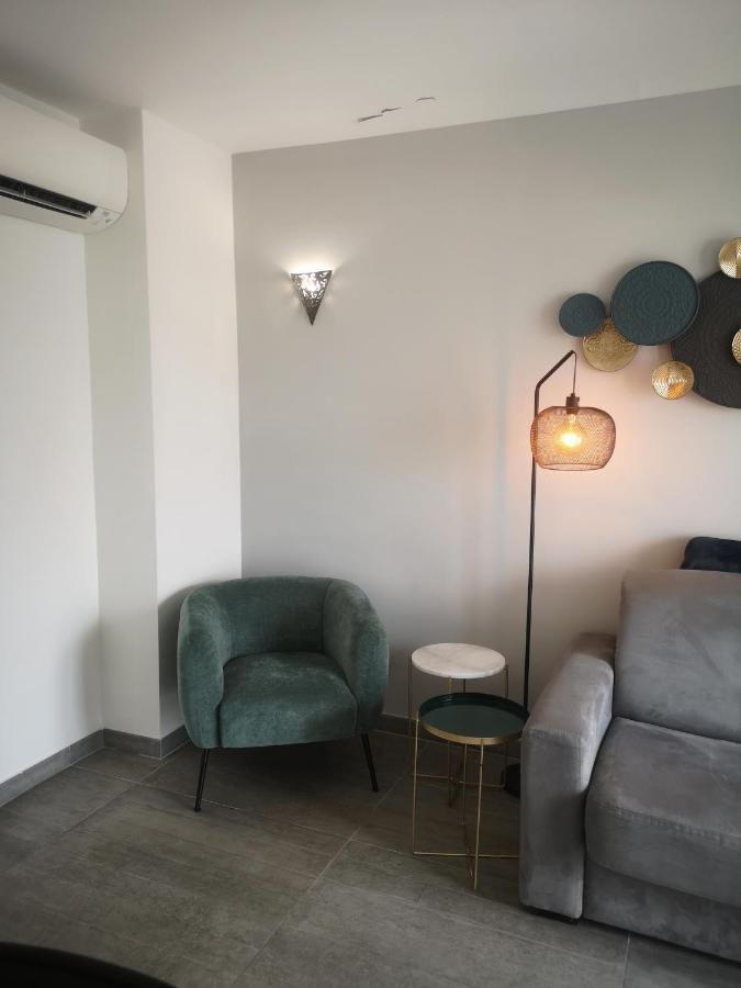 Appartement Contemporain Le Vendome A 90M De La Plage Le Grau-du-Roi Room photo